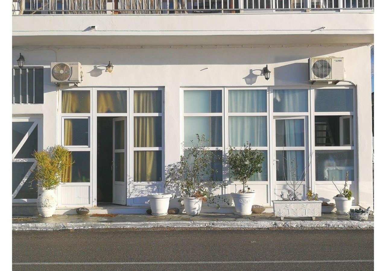 Kikilia'S & Stelio'S Apartments 아다마스 외부 사진