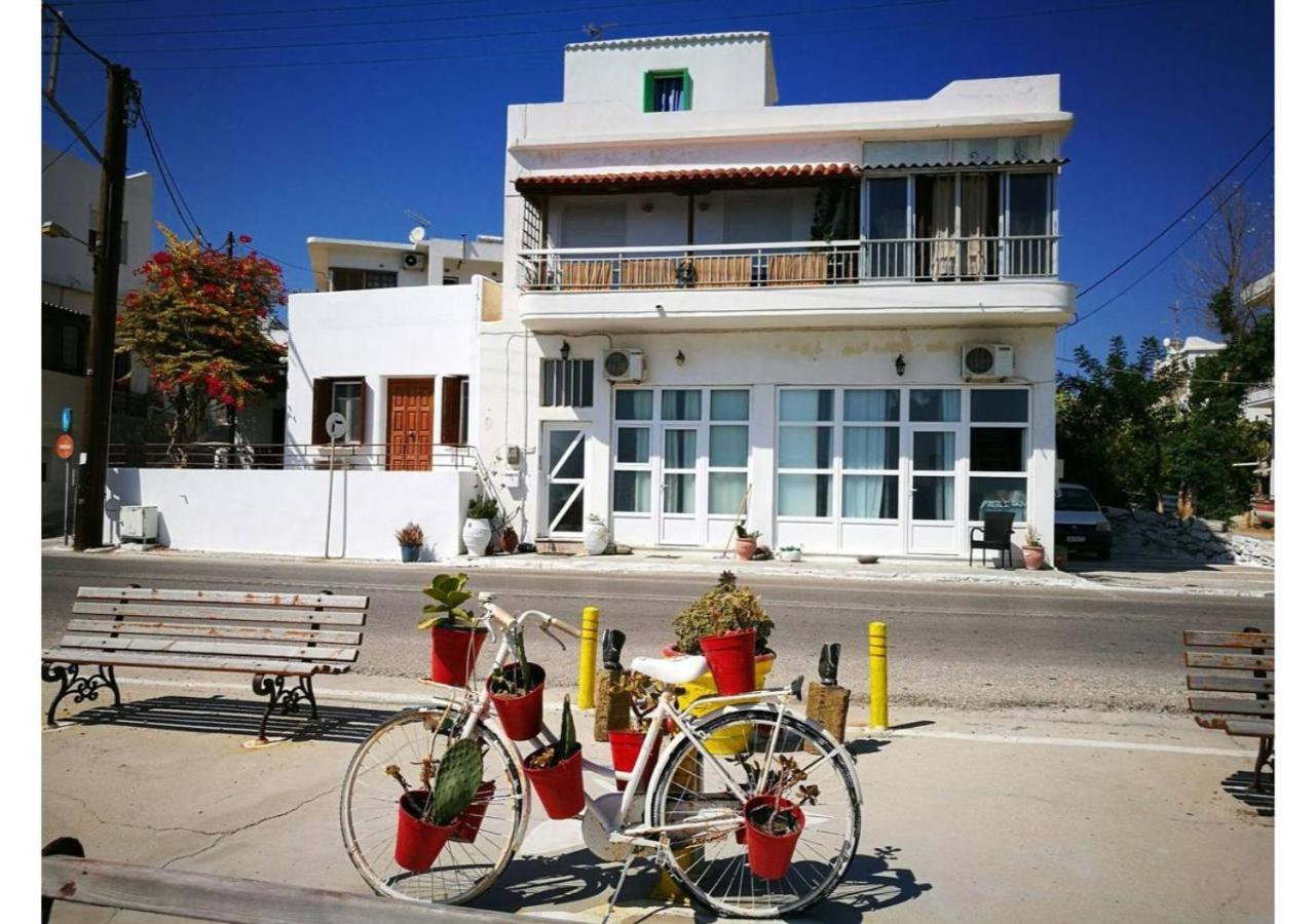 Kikilia'S & Stelio'S Apartments 아다마스 외부 사진