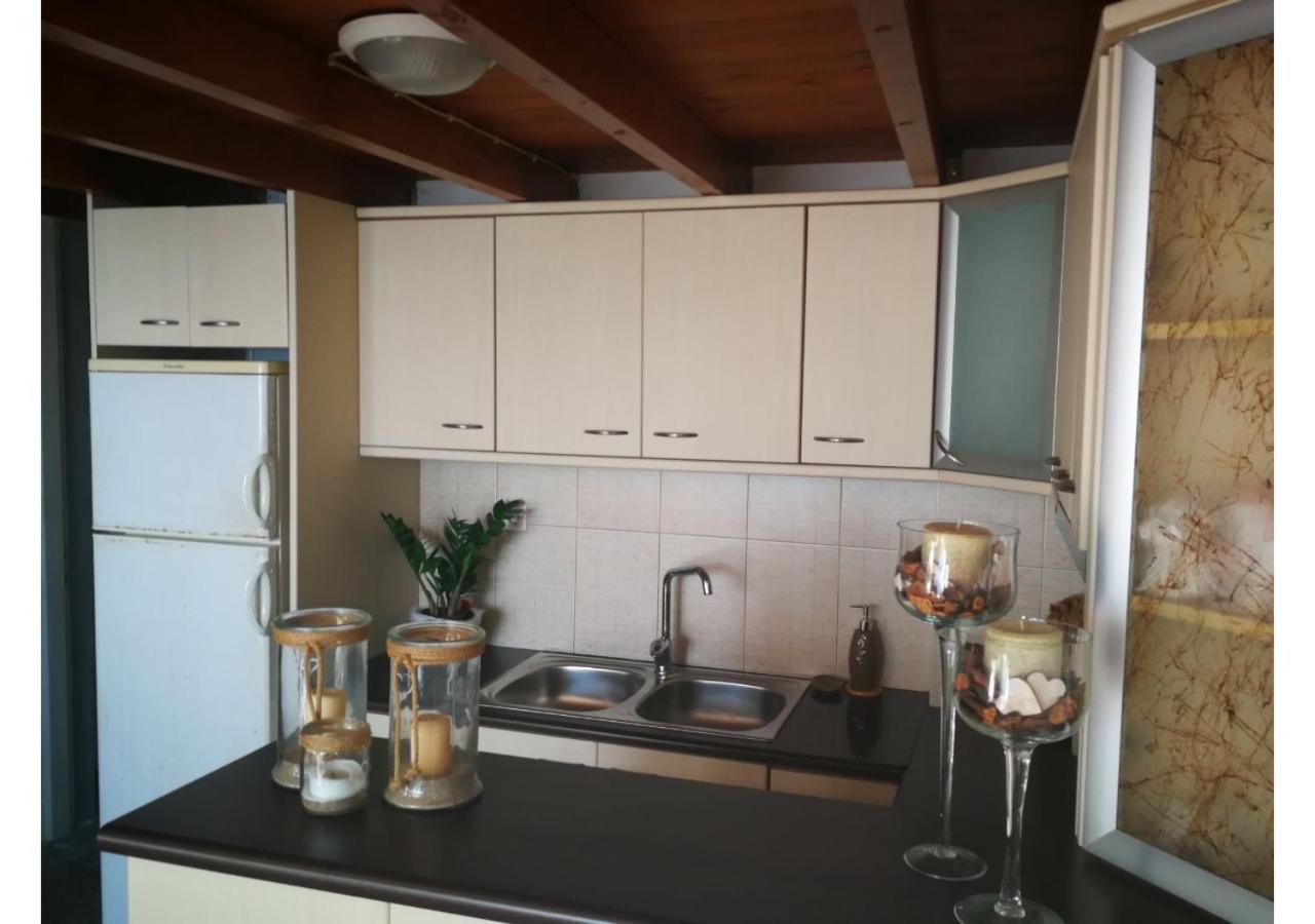 Kikilia'S & Stelio'S Apartments 아다마스 외부 사진
