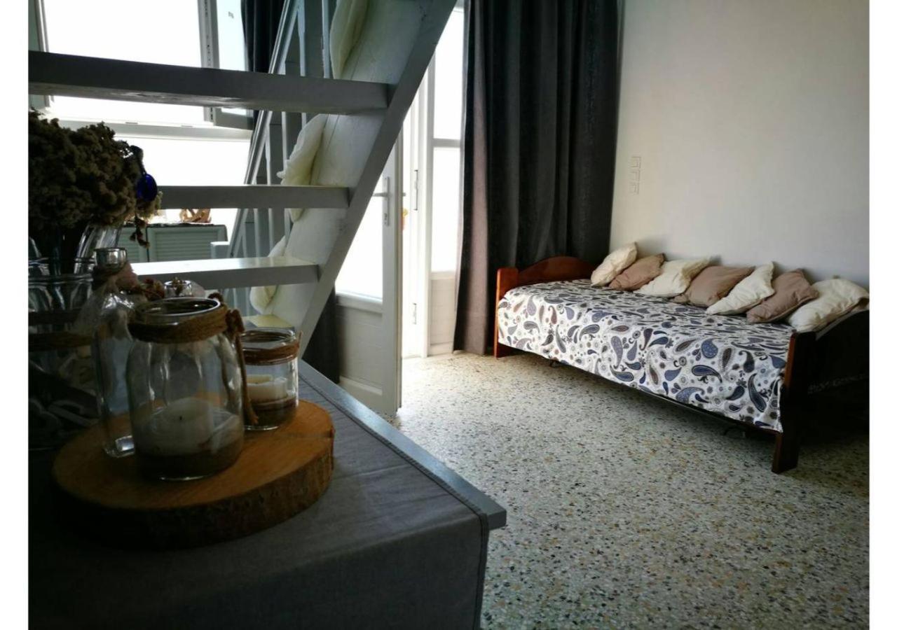 Kikilia'S & Stelio'S Apartments 아다마스 외부 사진